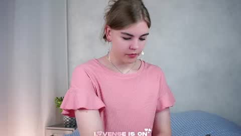 AnishaVivo online show from June 10, 1:10 pm