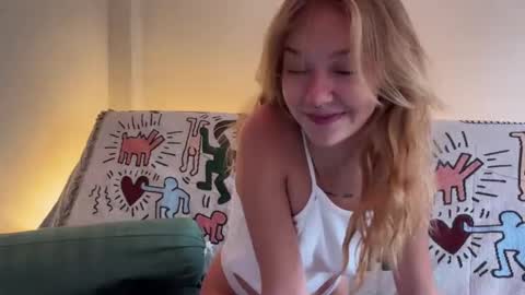 Snapshot of anita__hills chatting on February 1, 12:40 am anita__hills online show from February 1, 12:40 am