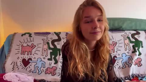Snapshot of anita__hills chatting on February 25, 3:31 am anita__hills online show from February 25, 3:31 am