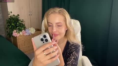 Anita online show from July 20, 1:42 am