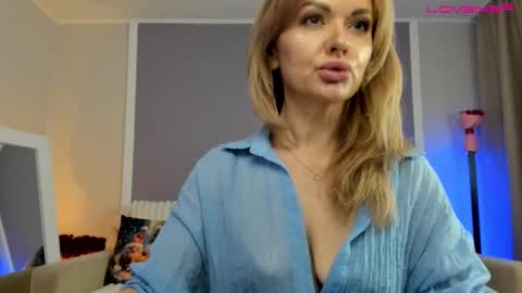 Anita online show from March 27, 10:20 pm