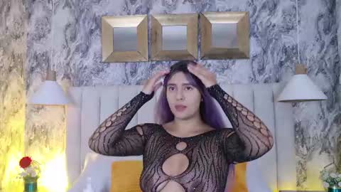 Dania Lpez online show from June 18, 12:09 pm