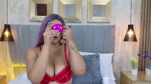 Dania Lpez online show from July 8, 12:31 pm