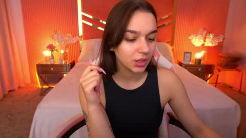 Daniela online show from May 3, 12:00 pm