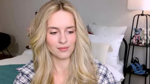 Snapshot of anitafischer chatting on September 26, 2:10 pm Anita online show from September 26, 2:10 pm