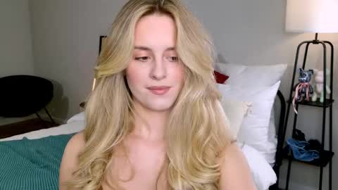 Snapshot of anitafischer chatting on October 11, 2:15 pm Anita online show from October 11, 2:15 pm