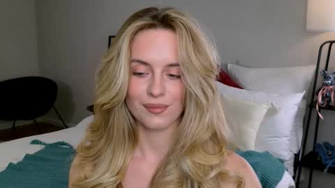 Snapshot of anitafischer chatting on November 21, 1:32 pm Anita online show from November 21, 1:32 pm