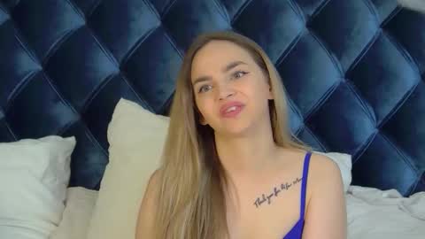 Snapshot of anitaventure chatting on November 1, 4:03 am AnitaVenture online show from November 1, 4:03 am