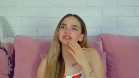 AnitaVenture online show from January 15, 4:39 am