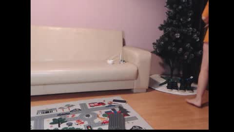 Snapshot of anittac14 chatting on December 5, 4:25 pm Anitta online show from December 5, 4:25 pm