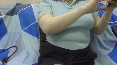 Snapshot of anjali_dogra786 chatting on September 19, 8:49 am anjali_dogra786 online show from September 19, 8:49 am