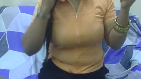 Snapshot of anjali_dogra786 chatting on December 1, 7:35 am anjali_dogra786 online show from December 1, 7:35 am