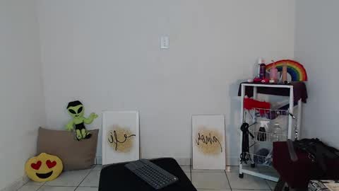 Snapshot of anjinhama chatting on October 15, 10:43 pm Hello My name is NaiaraPv is OPEN online show from October 15, 10:43 pm