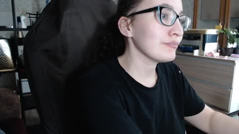 Snapshot of ankey_rayah chatting on December 15, 6:48 pm Nameless online show from December 15, 6:48 pm