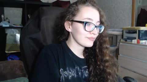 Snapshot of ankey_rayah chatting on December 21, 10:50 am Nameless online show from December 21, 10:50 am