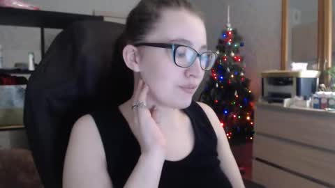 Snapshot of ankey_rayah chatting on January 12, 5:22 pm Nameless online show from January 12, 5:22 pm
