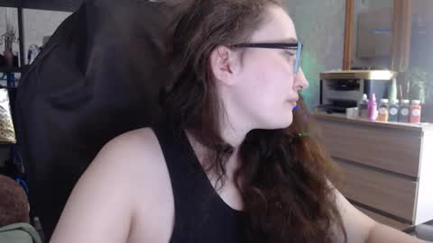 Snapshot of ankey_rayah chatting on February 7, 1:58 am Nameless online show from February 7, 1:58 am