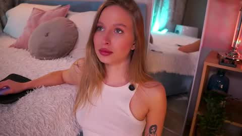 Snapshot of ann__levine chatting on September 24, 2:42 pm Ann online show from September 24, 2:42 pm