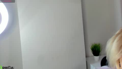 Snapshot of ann_garcia chatting on March 11, 12:38 am ann online show from March 11, 12:38 am