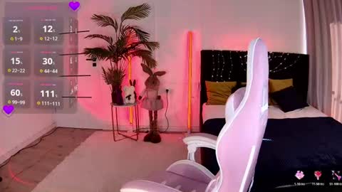ann_woood online show from June 22, 2:14 pm