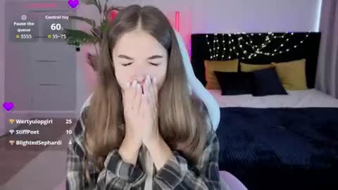 ann_woood online show from July 27, 3:08 pm