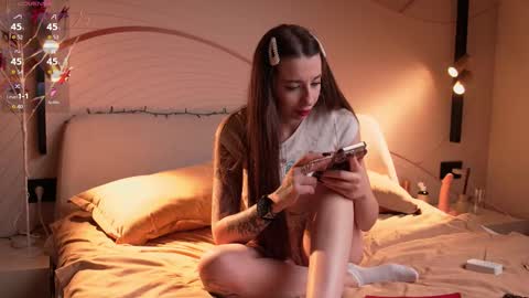 anna13121312 online show from February 1, 2:26 pm