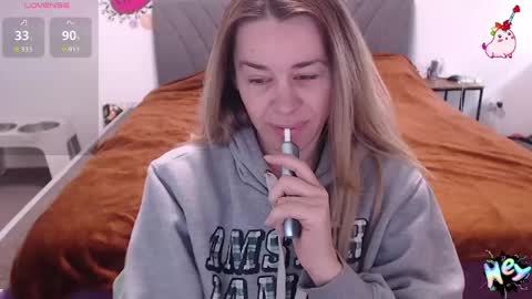 Snapshot of anna_ana chatting on May 30, 8:00 am Anadirectgirl online show from May 30, 8:00 am