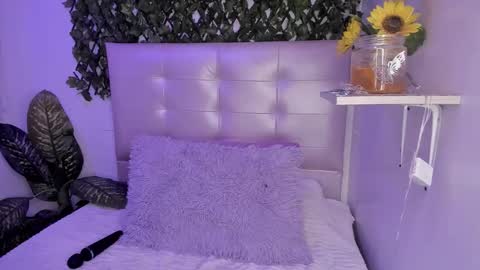 Snapshot of anna_blade_ chatting on November 14, 4:55 am ANNA online show from November 14, 4:55 am