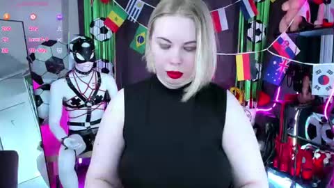 Snapshot of anna_maxwell chatting on July 3, 2:07 am Anna online show from July 3, 2:07 am