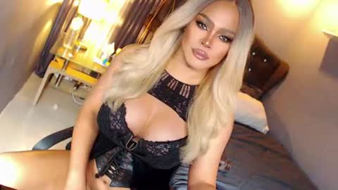 Miss Anna online show from June 26, 6:07 am