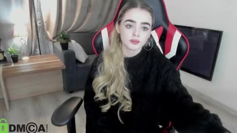 Anna online show from December 12, 9:48 pm