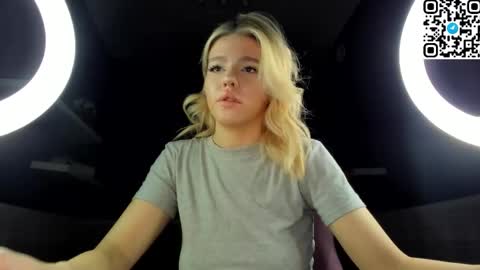 Anna online show from December 16, 2:27 am