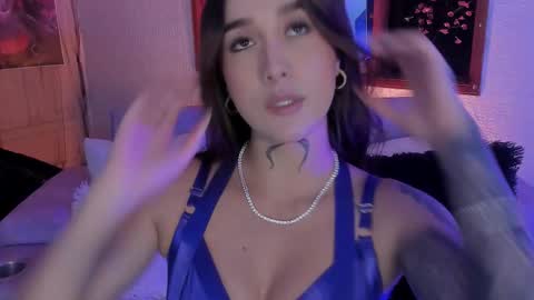 annaa__ online show from March 18, 2:15 am