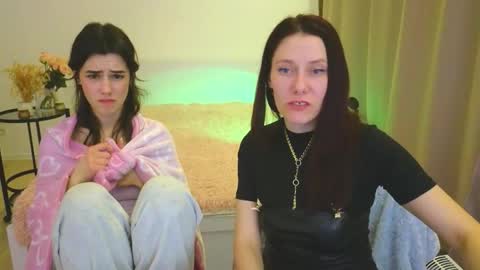 Snapshot of annaabels chatting on March 9, 12:03 am annaabels online show from March 9, 12:03 am