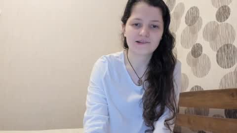 Snapshot of annaahcharm chatting on June 23, 5:05 am annaahcharm online show from June 23, 5:05 am