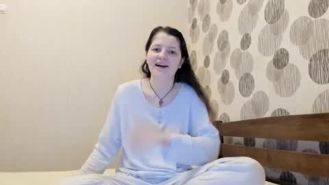 Snapshot of annaahcharm chatting on June 29, 4:41 am annaahcharm online show from June 29, 4:41 am