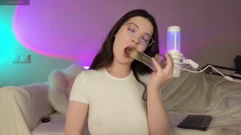 AnnaAoki online show from October 7, 5:26 am