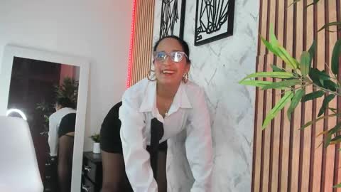 Annaarela online show from October 6, 11:29 am