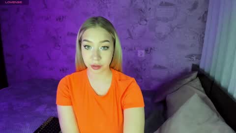 Snapshot of annabelle_art chatting on January 30, 12:39 am Annabelle online show from January 30, 12:39 am