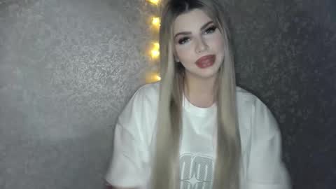 annabeth01 online show from December 3, 12:18 am