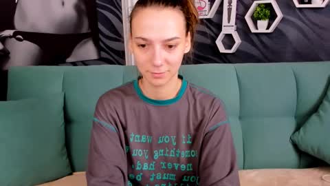 Snapshot of annabishop chatting on February 12, 3:18 am annabishop online show from February 12, 3:18 am