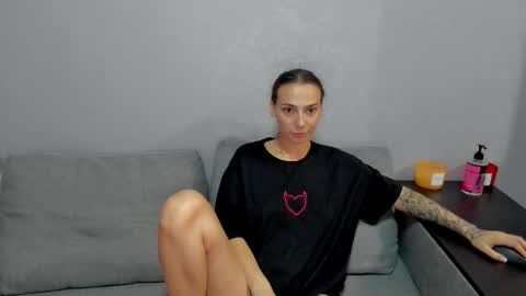 Snapshot of annabishop chatting on September 25, 12:47 am annabishop online show from September 25, 12:47 am