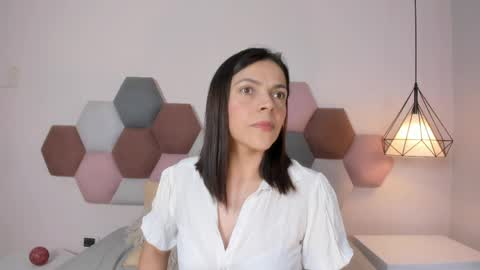 AnnaBrooks online show from April 10, 12:05 am