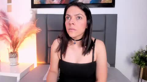 AnnaBrooks online show from June 12, 1:15 am