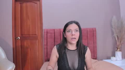 AnnaBrooks online show from June 23, 12:30 am