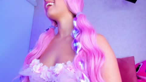 Snapshot of annafoox_ chatting on December 2, 10:01 pm annafoox_ online show from December 2, 10:01 pm