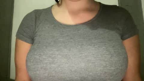 annagal18 online show from February 9, 7:51 pm