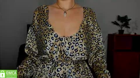 Snapshot of annakillian_kiss chatting on October 24, 5:48 am Anna online show from October 24, 5:48 am