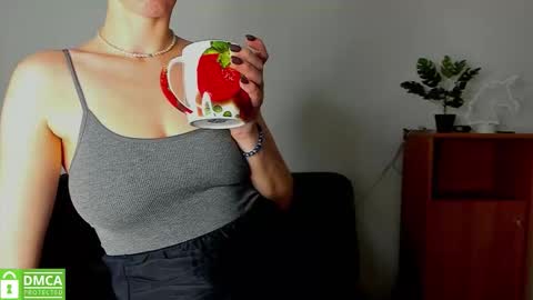 Snapshot of annakillian_kiss chatting on November 24, 6:24 am Anna online show from November 24, 6:24 am