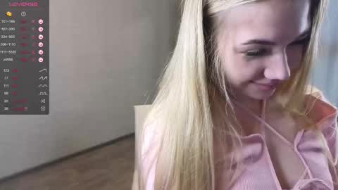 Snapshot of annalbel chatting on November 7, 6:13 am Annabel online show from November 7, 6:13 am